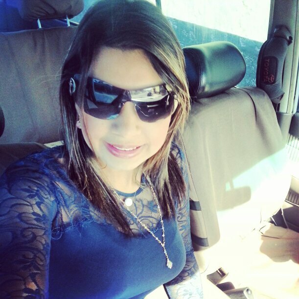 Juiciosa , independiente , fiel y hermosa pa q mas