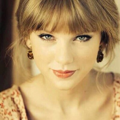 Just another wide eyed girl who's despretly in love with Taylor #burningRED