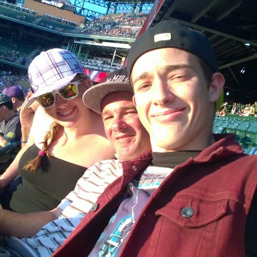 dontsitright's profile picture. I shoot