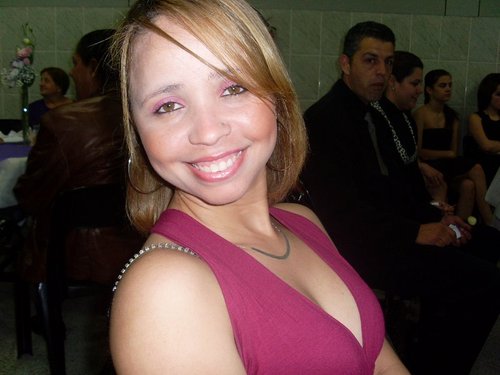 phatty_santanna's profile picture. sou muito alegre!!! gosto dos meus amigos e amo minha familha