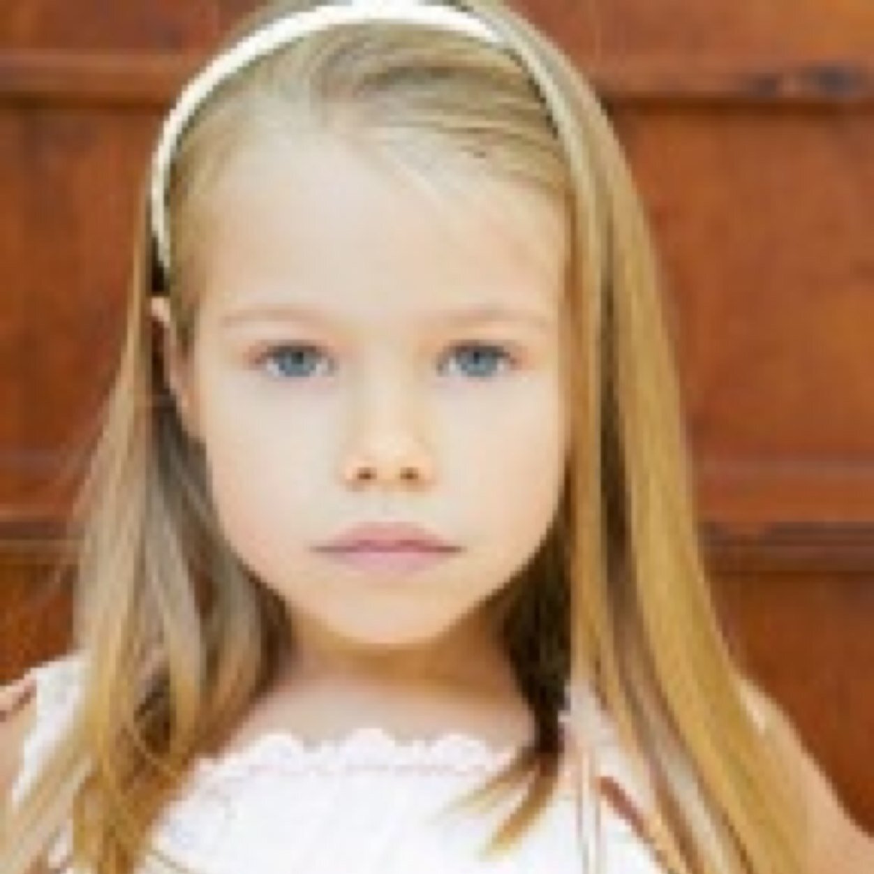 wordsfromdaddys's profile picture. Lily Burgess is the pseudonym for the children's books by Matthew Burgess (Lily's Dad), while social media & creative stuff is done by Dyan (Lily's Mum).