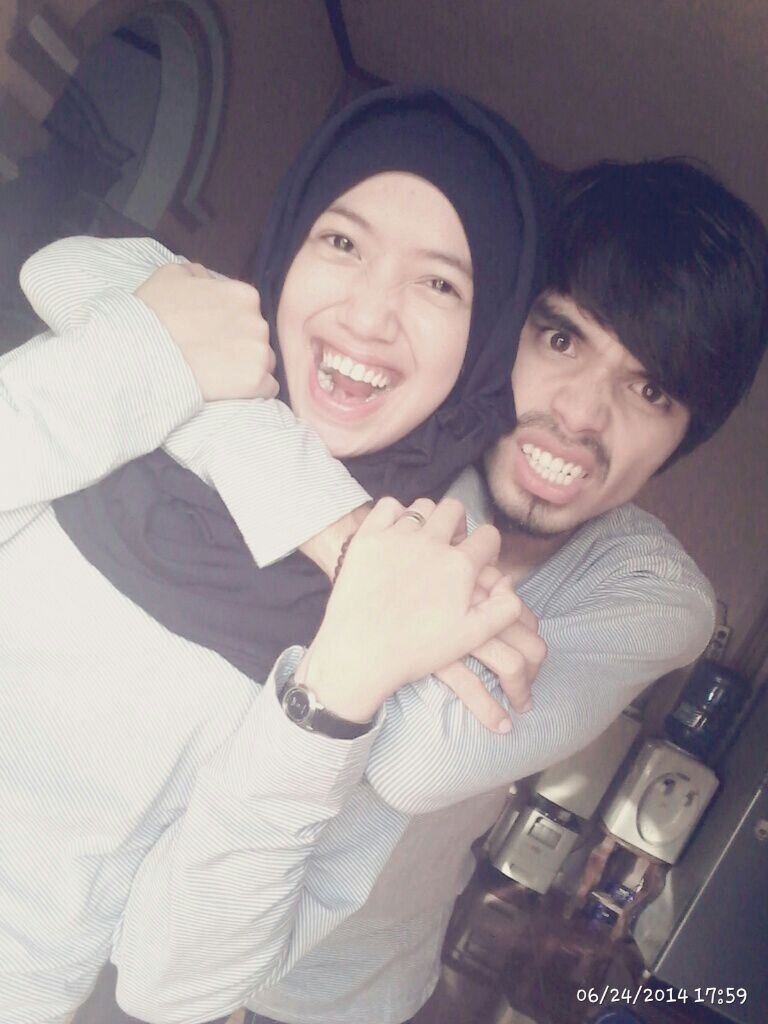 I'm addicted to cat and @iklas17 ♥