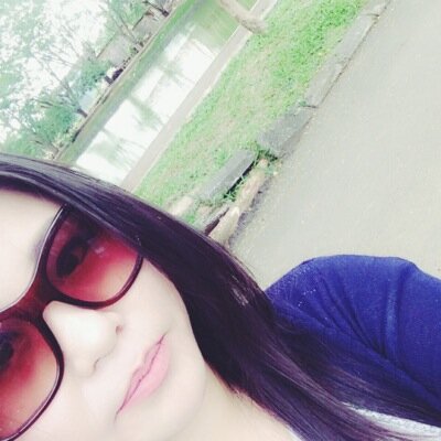 linnieliang's profile picture. enterpreneur, love art, design, food, animals, and traveling