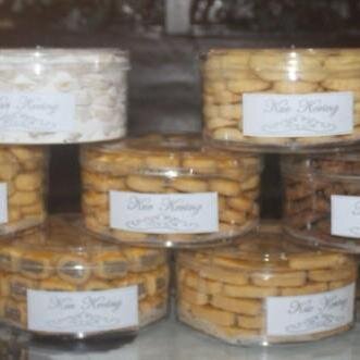 Official
 account Nisa Kue | Menjual Kue Kering dan Kue Basah | cp : 089691790550
 | Pin BB: 7ec7b107| Jl. Mataram no 52 B Enggal, Bandar 
Lampung