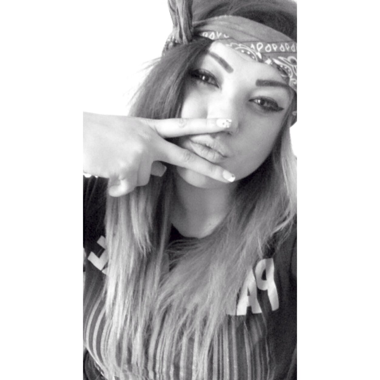 Shannon_Bilson's profile picture. Follow me, ill follow back :)