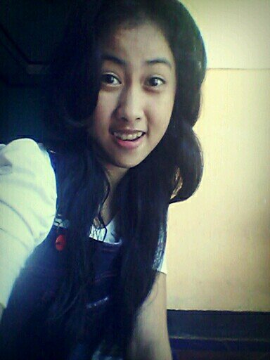 in my great world,i know.. how to be stronger.. how to forgive.. how to be honest.. how to be faithful.. but truly i never know.. how to stop thingking about u.