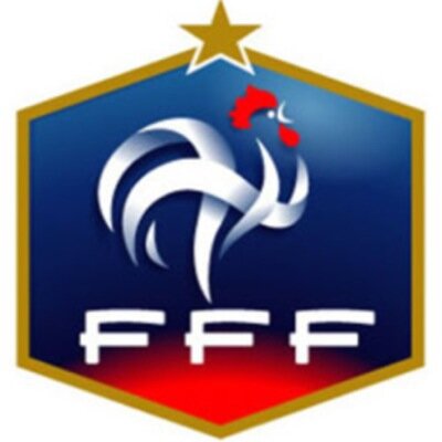 J'envoie toute sortes de Tweet'Resultats de Foot'ou des'Tweets Droles' et encore plein d'autre trucs!Je Fallow Back!