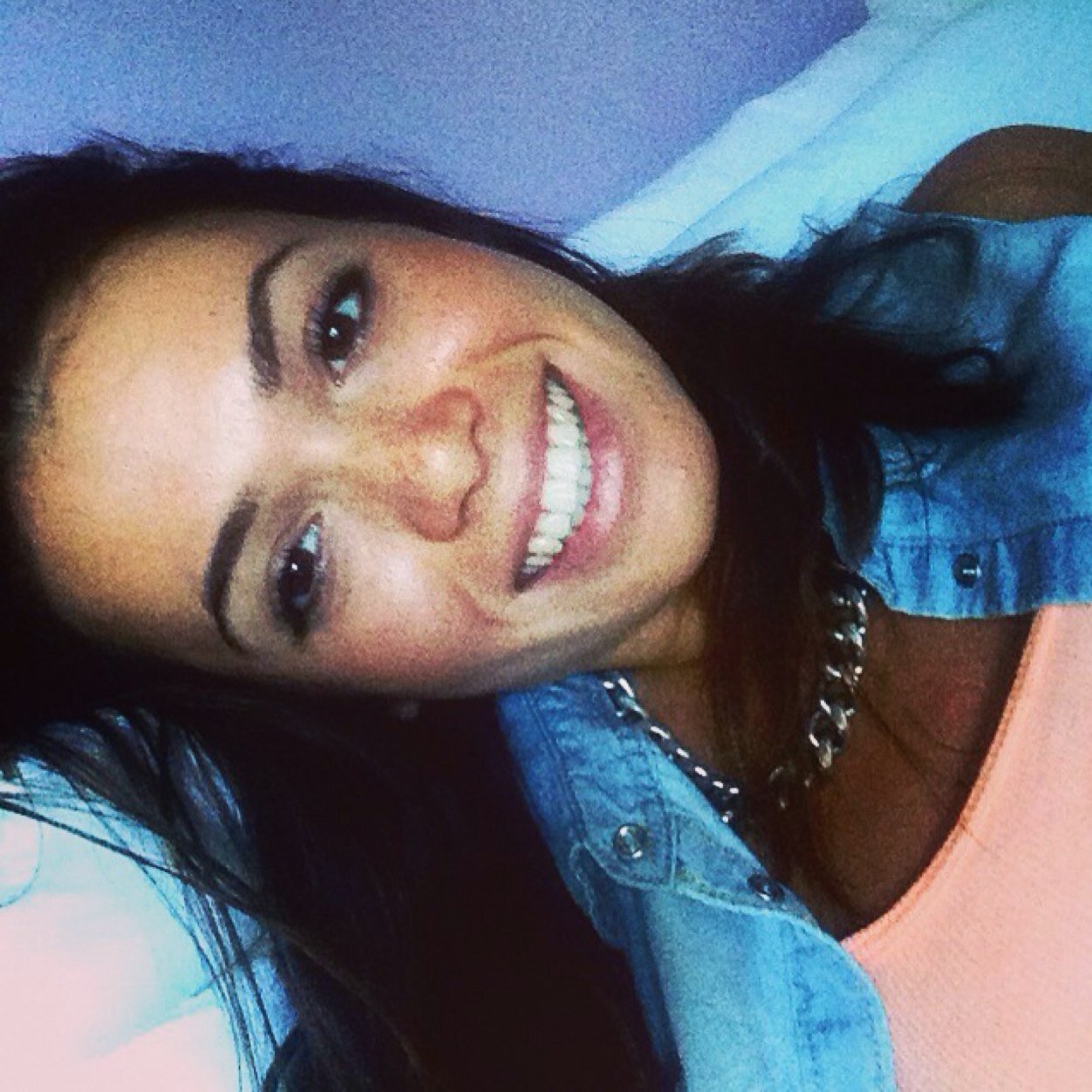 92Letis's profile picture. Lingue Straniere
Arte,Viaggi,Cibo
Canto e Pianoforte