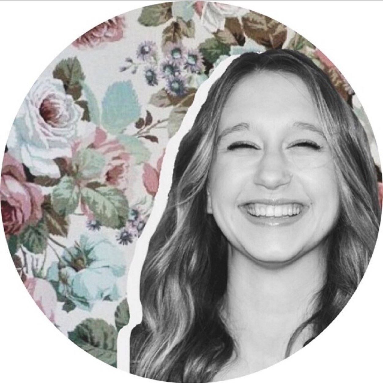 ahs_and_bands's profile picture. in love with the entire ahs cast especially TAISSA & EVAN