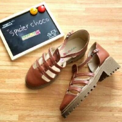 the best leather and trendy shoes..with doublehelix shoes _make ur shoes DNA_