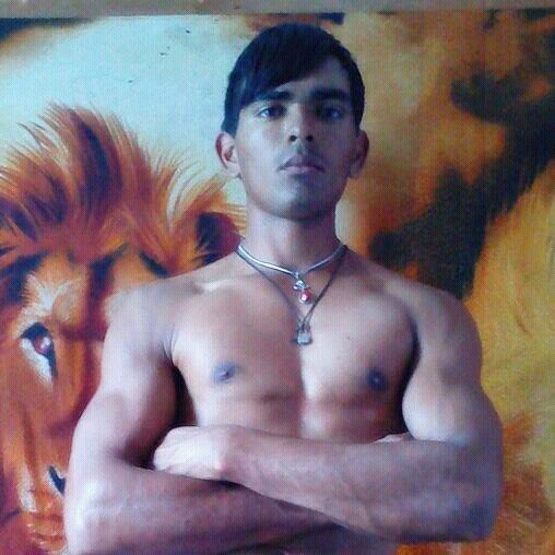 Emanuelurquiza3's profile picture. Hago mucho deporte y voy al gym, me gusta los deportes de contacto y extremos como los que practico MMA y motocross cross