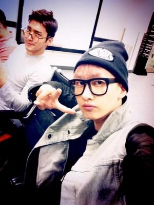©1986 • FamousEnt_RP •