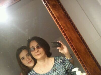 quiero.mucho a mi pequeña familia 13  hermanos 24sobrinos 4 sobrino nieto a mi madre y mi.gran amor mi hija