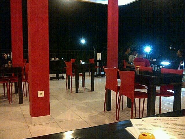 LIVE MUSIC & FREE WI-FI. Jl perintis km 12 griya alam permai samping LP3i