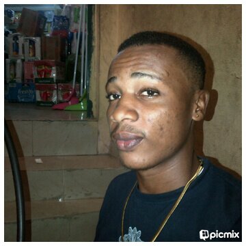 COOL GETTLE AN SINGLE! AM MAKUP ARTIST I LUV 2 BEAUTIFY PRETTYFUL LADYS!