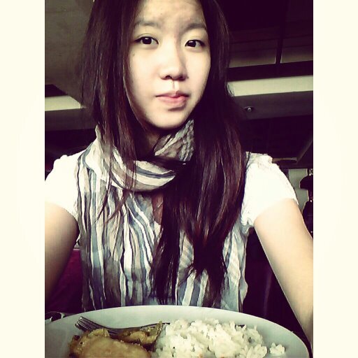 piin260597's profile picture. instagram, line : @josephinenk__