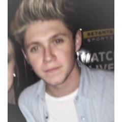 free follow from @zarryscent bc you fab xx