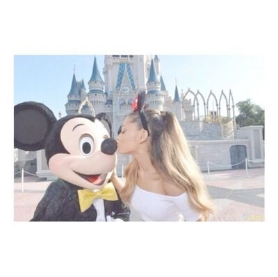 ♛ Ariana follows 30-01-13 // ♛ Bethany Mota tweeted