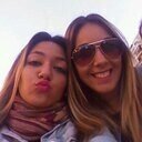 feliiiz y disfrutando de cada momento Q la viida nos pone por delante!! :)