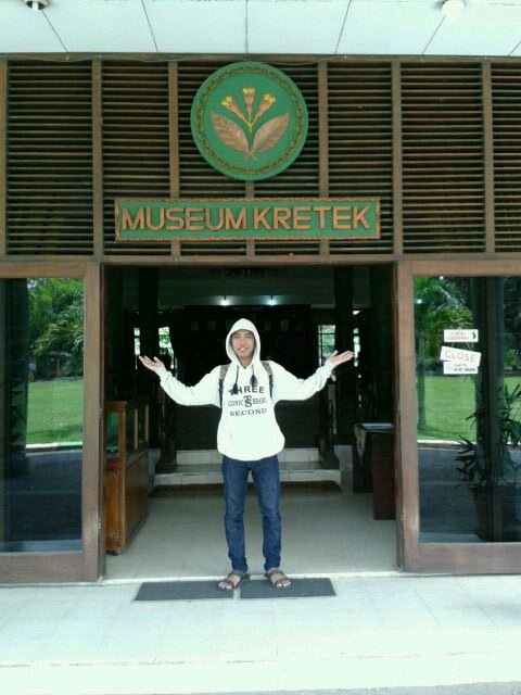 |Disetiap kehidupan pasti selalu ada Ujian yg harus di lewati | |08.05.95 | I love futsal |WhatsApp 085891677199  | my PIN 76358353 |