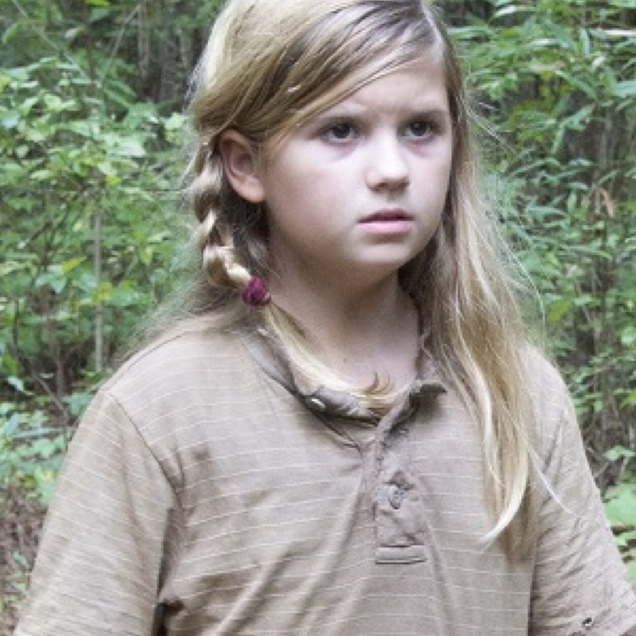 I'm not like my @ScrewedUpLizzie. I'm not messed up. I'm just scared. ||RP-Single||