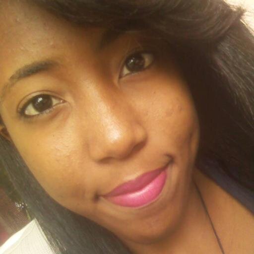 Siempre con una sonrisa en mi rostro, siempre tengo sueño, soy de buena actitud, siempre con la frente en alto a pesar de lo que pase...My BFF #Esmarlin Reynoso