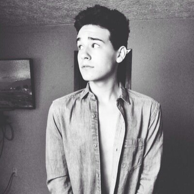 PLEASE FOLLOW @_whitesidesluv