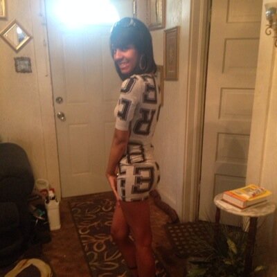 _jlove92's profile picture. 