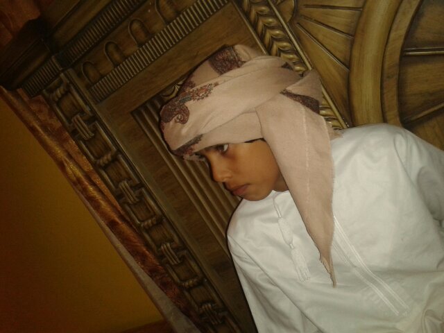 ‏‏ما دمت لي صاحب ترى الراس مرفوع. ما همني طيب العرب من رداها ‏‏‏‏‏‏‏‏‏‏‏‏‏‏‏‏