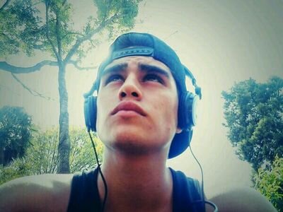 AxelDexule's profile picture. Estudiante de Odontología,  Amante de las cosas buenas ;)