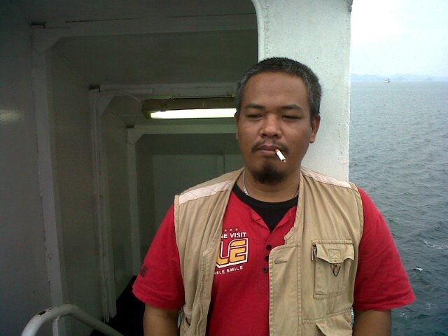 Ing ngarso sung tulodo ing madyo mangun karso tutwuri handayani