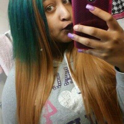 Bukolakojo's profile picture. Don't hate me,hate your life for not knowinq the qame yet,I'm not like them.They hit the hiqh notes,I hit riqht notes.Mate tha #Ff button …
G?a??