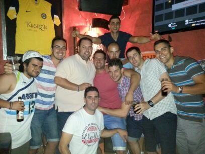 fran_caniho's profile picture. Malagueño, perote y orgulloso de ello, muy amigos de mis amigos aunke sean todos unos payasos...xD