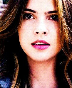 Resmi olmayan tamamen samimi hesap :) #Teen Wolf  #Parodyaccount