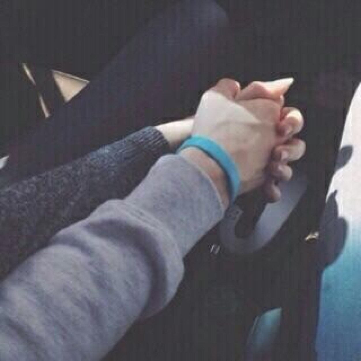 lo0oly13L's profile picture. 