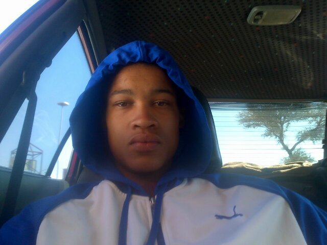 Mr_Buys47's profile picture. ναηdαℓ® ρrσdυктισηѕ ιηc.                ♚cσηƒιdєηcє & αρρєαяαηcє♚                          http://t.co/mqGKn01io2