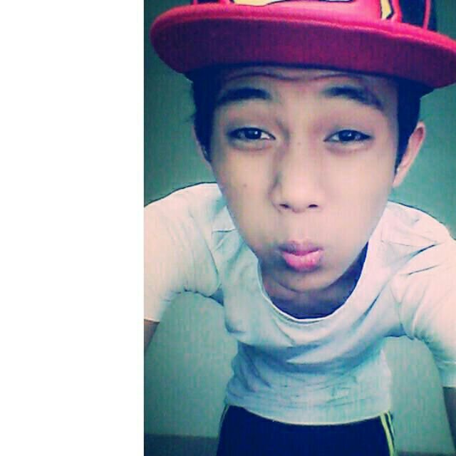 • you can find better than me , worse than me but you will never find someone likeme ;') ♥♥ RheanaQamarina ♥