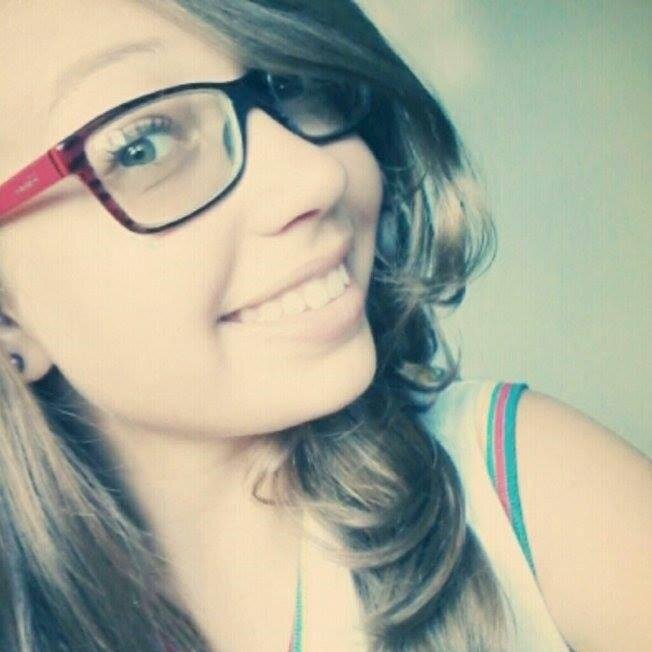 Já não sou eu quem vive, mas Cristo vive em mim .
Galatas 2:20