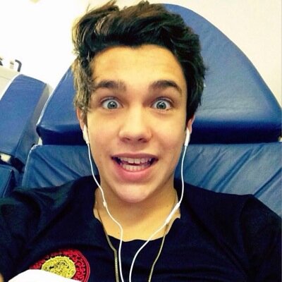This is a fan page. We❤️@AustinMahone. My favourit song:All I EVER NEED !!!
Austin Mahone is the most handsome!!!