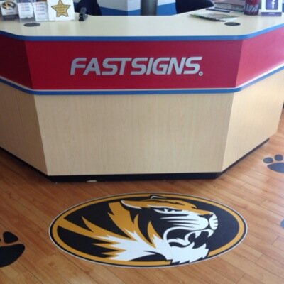 Providing quality products and friendly service at neighborhood prices. 
573.886.7446 
463@fastsigns.com