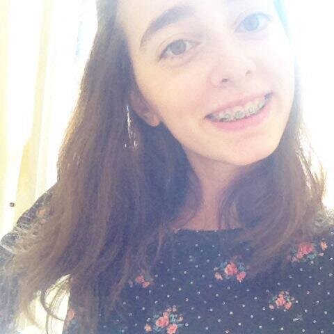 Daisies in hair and deamons in my mind                                         #AHS #TFiOS #HP #Divergent #THG http://t.co/rduJ5dI71H