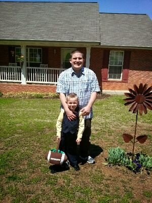Love Vols live in Knoxville Tennessee huge Walking Dead fan hit me up on Facebook Andrew Drollman