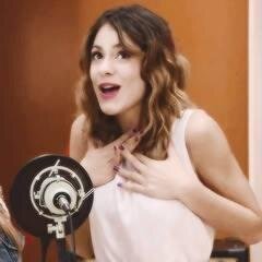 Tini,Lodo,Mechi,Cande y Alba Las diosas. Mica,Valen,Sel,Valu,Mili Las amoo 3