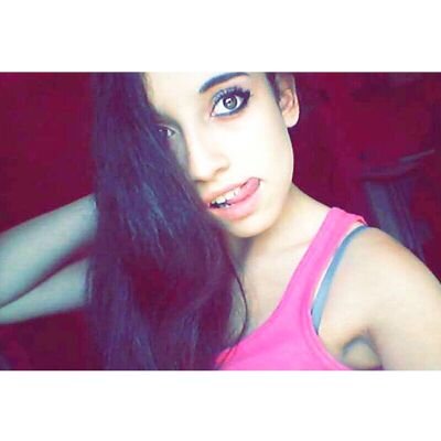 Querer es poder || Quien no arriesga no gana || Las aparencias engañan
♥Smile More Cry Less♥
YOLO || Dream big, live big 
Sorry, my heart belongs to 1D♡