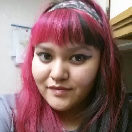 27 years old& a graduate in Anthropology from University of Arizona. I read, listen to music and sing as hobbies to get me through life's adventures.
