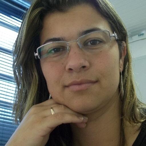 Esperar não é perder tempo, é ter a certeza que há um tempo certo para tudo. Porque Deus não demora... Ele capricha!