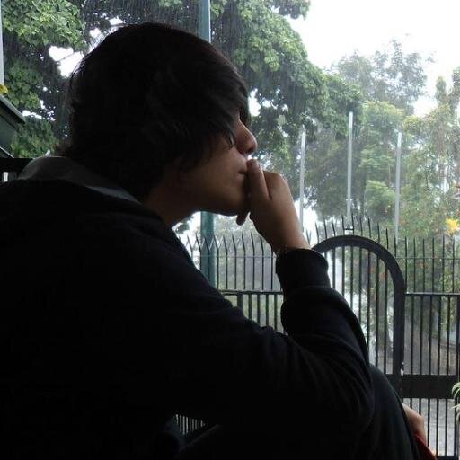 22. Agnóstico. Mítico múltiple: escritor, poeta & periodista en construcción. Cuenta alterna de: @Drogadictivo. Nunca les dije algo importante.
