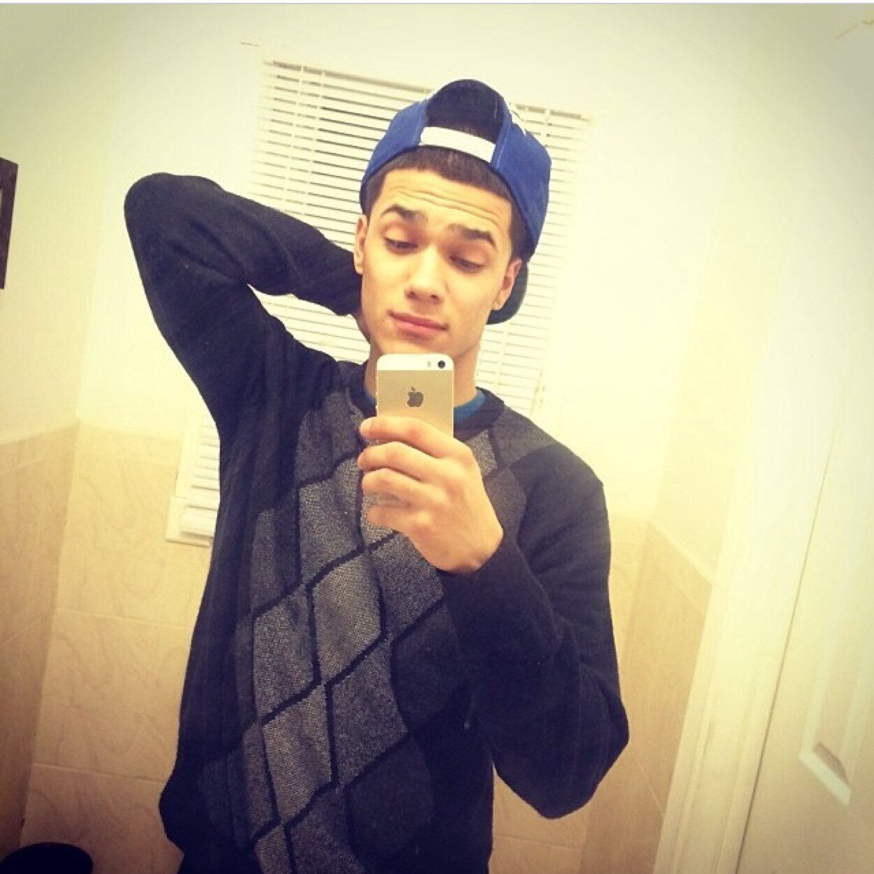 Instagram kiddjerz Recording artist\Producer Inquires: kiddjerz201@aol.com Made in Cali Colombia Rasied in JERSEY