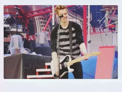 I'm5secondsofsummerfam