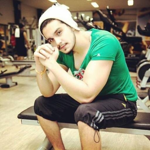 Nordestina, Janduiense,leonina/17 anos/fã de @luansantana
